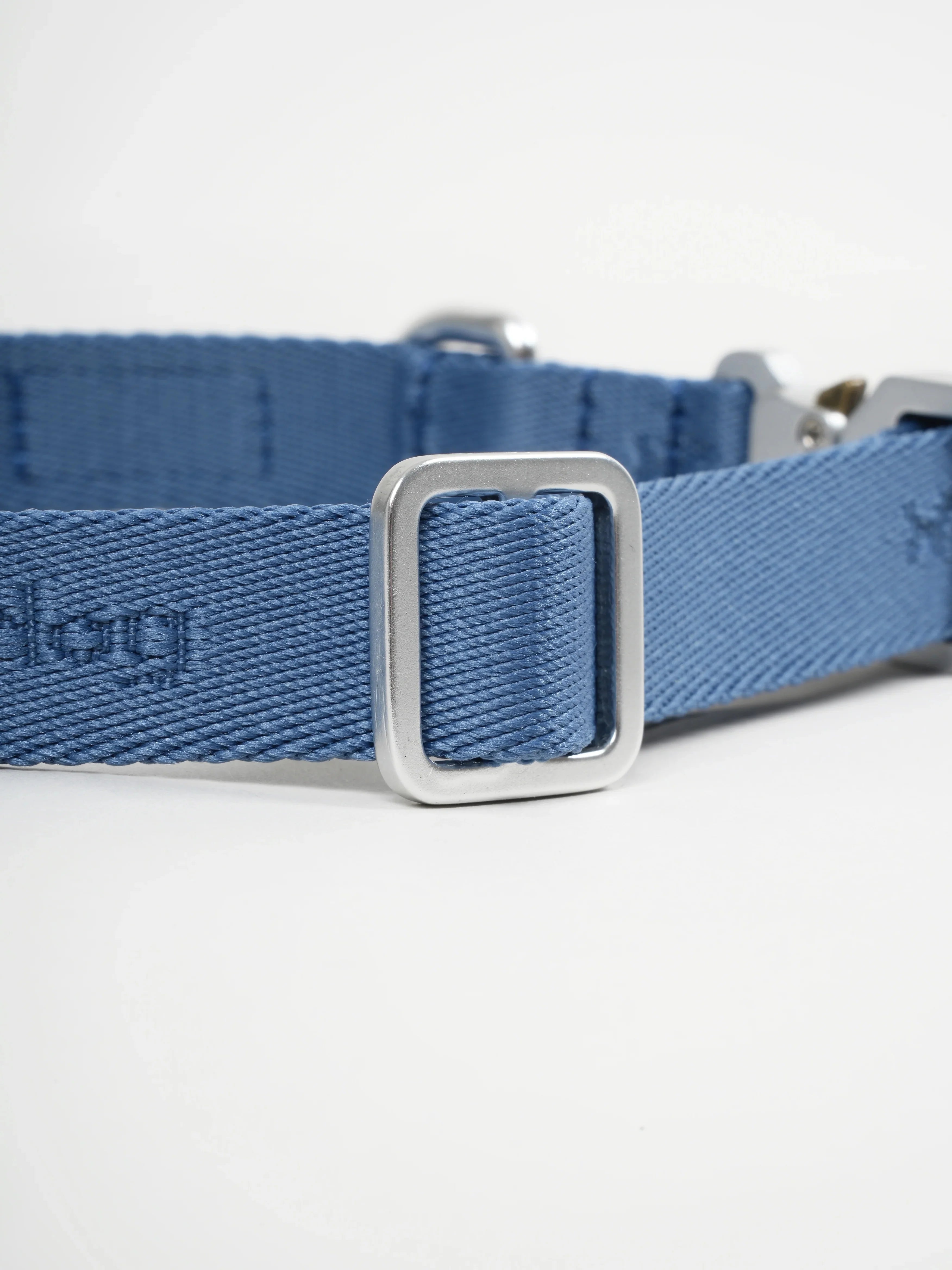 Obojok pre psa Performance (tmavomodré)