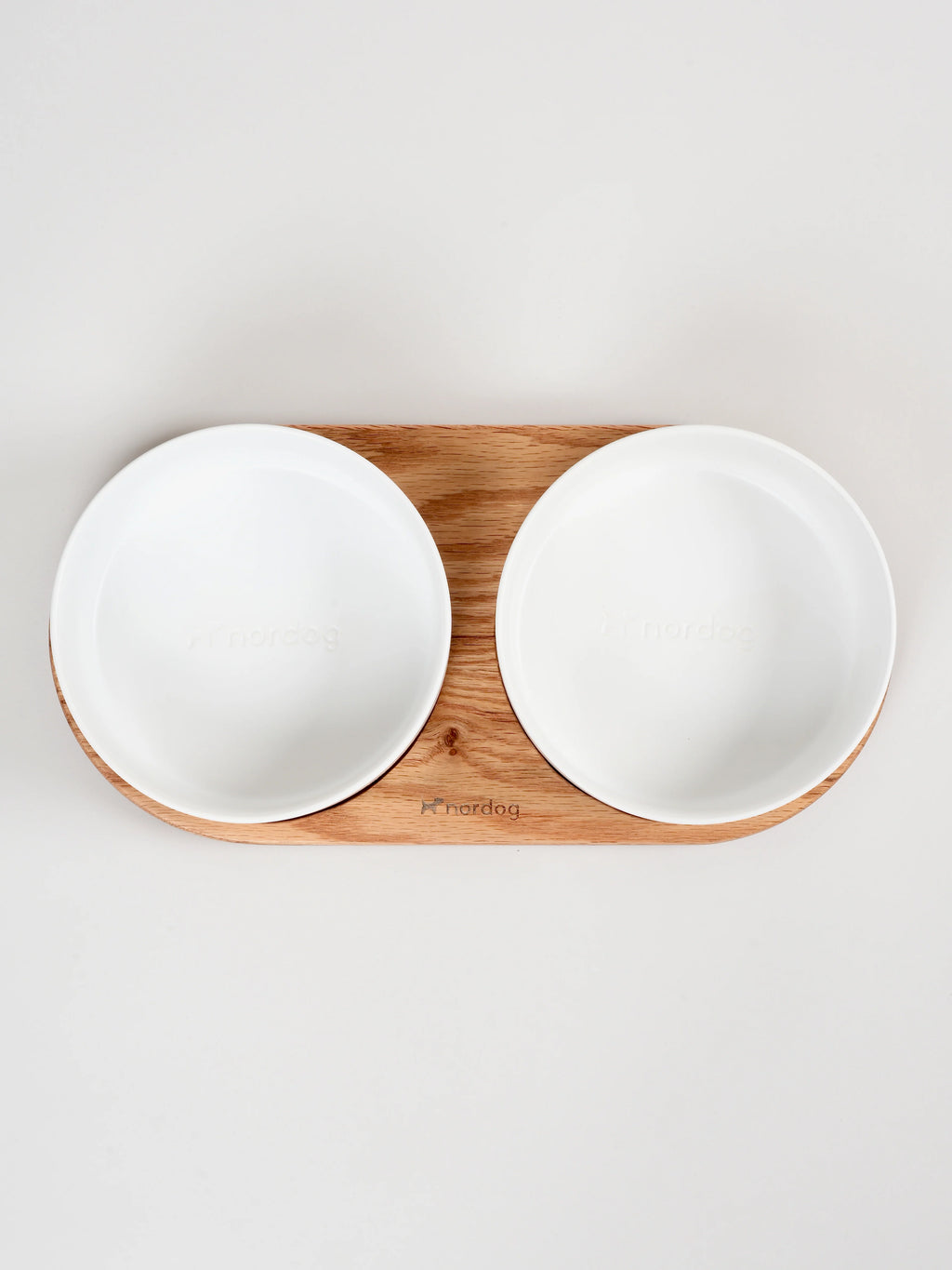 Dvojitá miska pre psa Barcelona (olejovaný dub, biela)