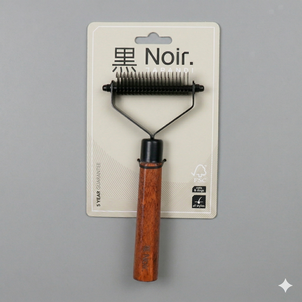 EBI Noir Japandi trimovací hrebeň