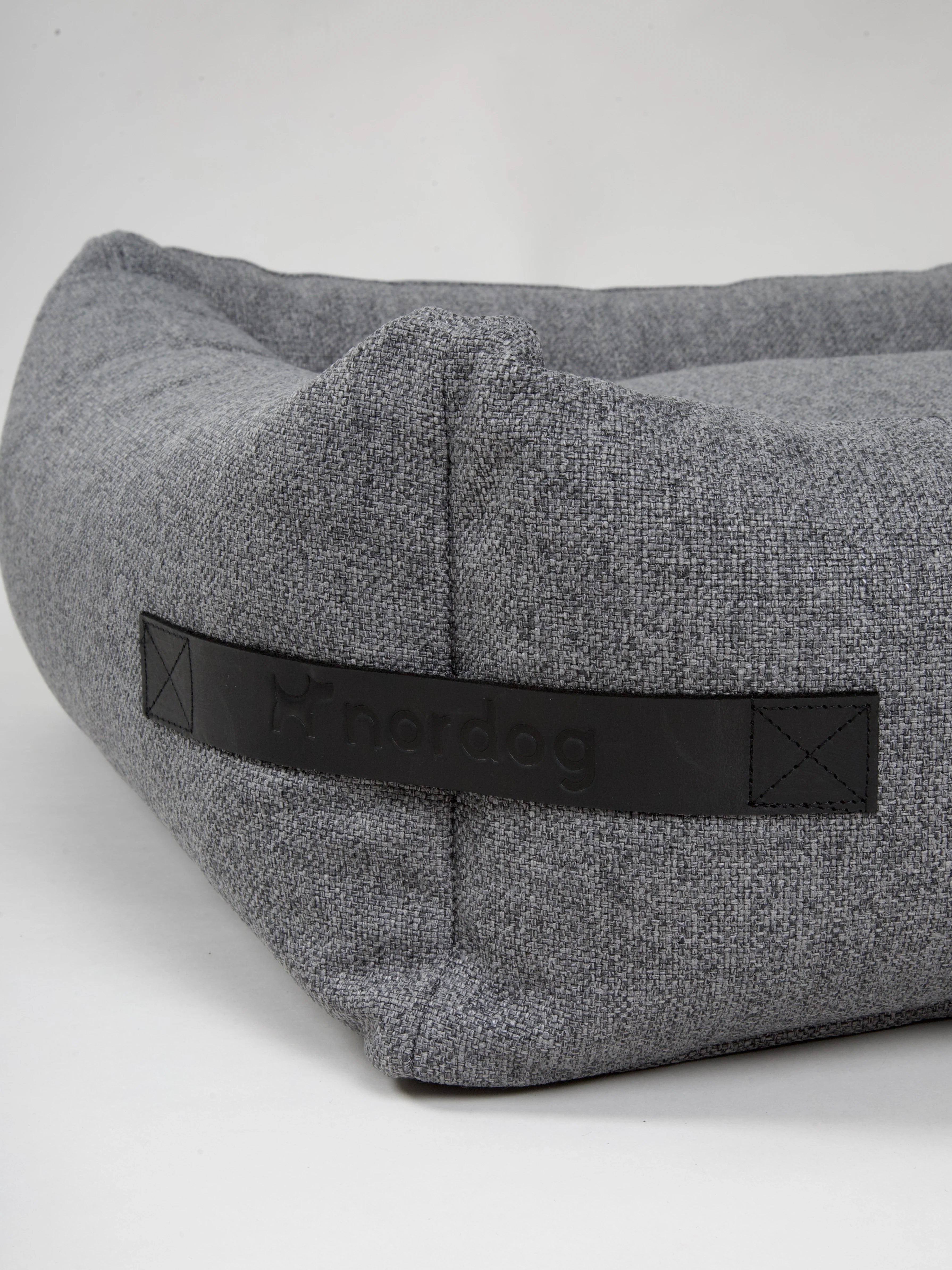 Hygge pelech pre psov Antracitový