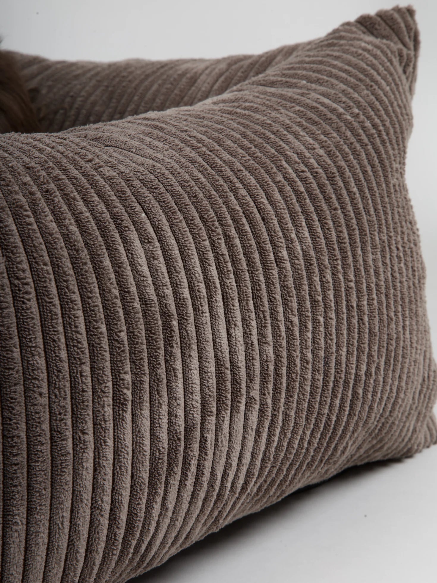 OSCAR zamatový pelech pre psa  Mocca